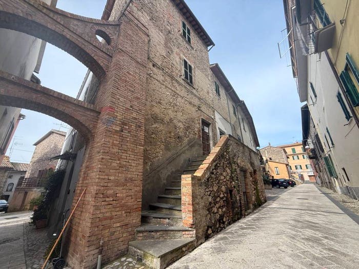 Appartamento quadrilocale in vendita in Via del Poggetto, Centro, Castiglione in Teverina
