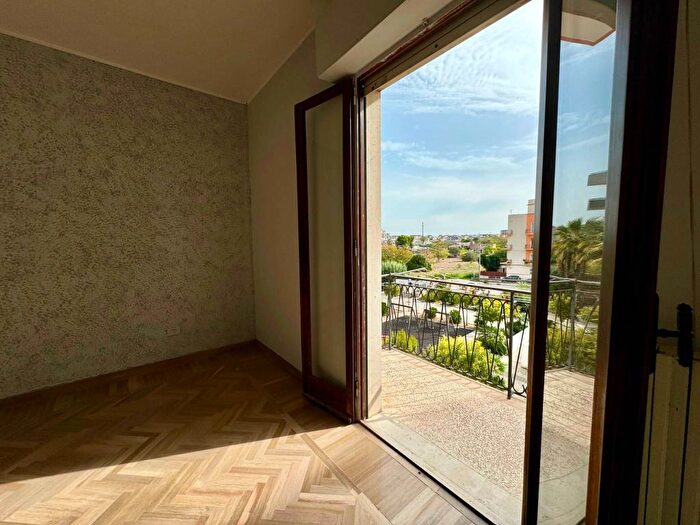 Appartamento trilocale in vendita in Via Ruggero Leoncavallo, Trani