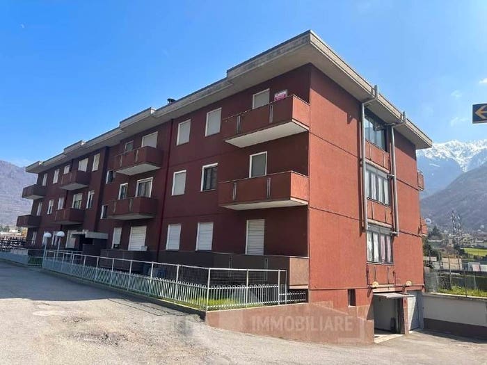 Appartamento con 5 locali in vendita in Via Provinciale, Centro, Talamona