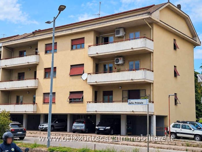 Appartamento con 6 locali in vendita in Ascoli Piceno