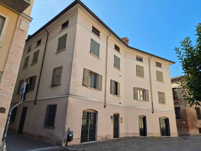 Casa con 5 locali in vendita in Piazza Filippo Turati, Centro, Casalmaggiore