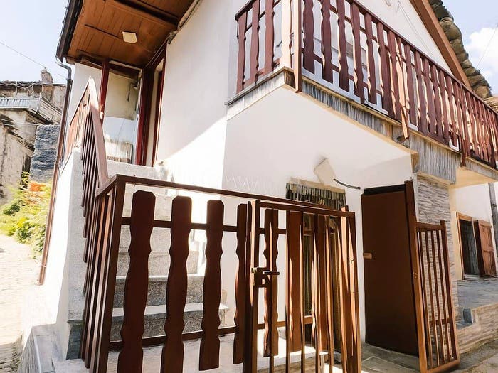 Casa in vendita in Frazione Villa, Lemie
