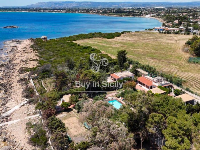 Casa con 5 locali in vendita in Via Filippo De Filippi, Terrauzza, Siracusa