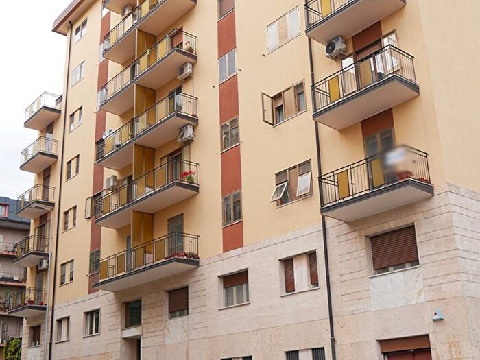 Appartamento con 6 locali in vendita in Via Cesare Sinopoli, Stadio Pontepiccolo, Catanzaro
