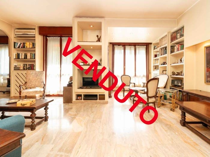 Appartamento con 6 locali in vendita in Via Presolana, Montenero, Milano