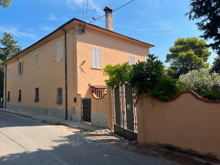 Casa con 6 locali in vendita in Via San Regolo, Fauglia
