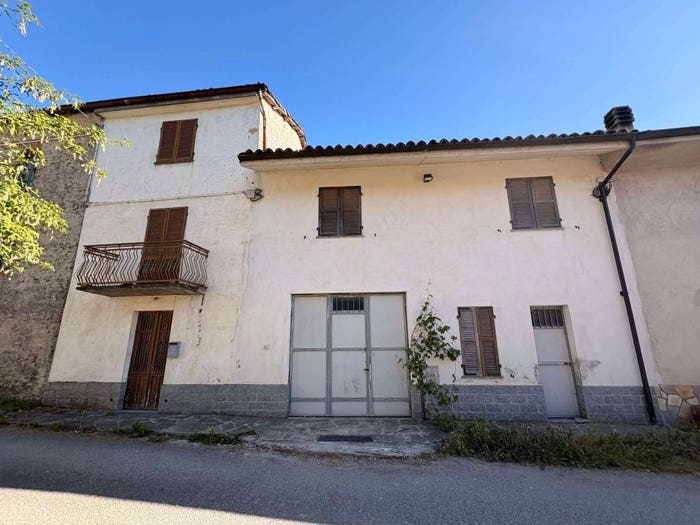 Casa con 6 locali in vendita in Località Travagli, Centro, Bossolasco