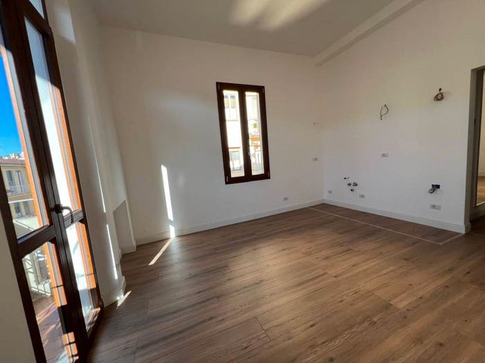 Appartamento trilocale in vendita in Via Ferdinando Paoletti, Leopoldo Vittorio Emanuele Statuto, Firenze