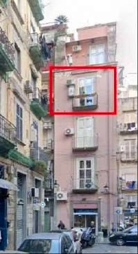 Appartamento trilocale in vendita in Vico II Strettola agli Orefici napoli, Borgo Orefici, Napoli