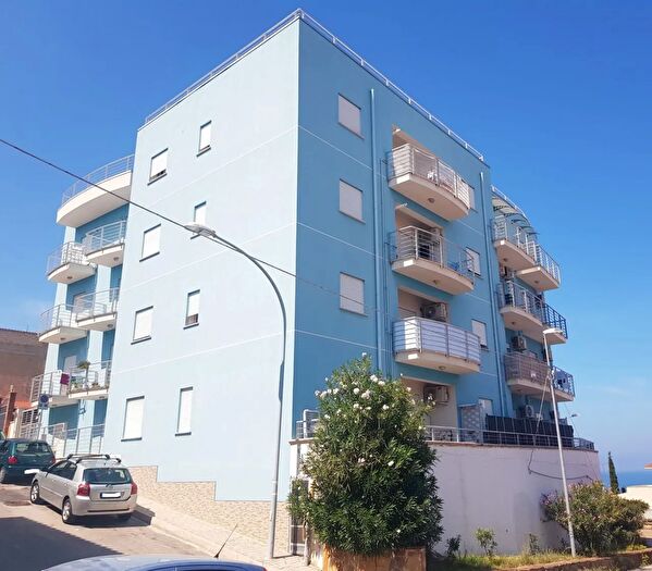 Appartamento trilocale in vendita in Via Mauro De Mauro, Balestrate