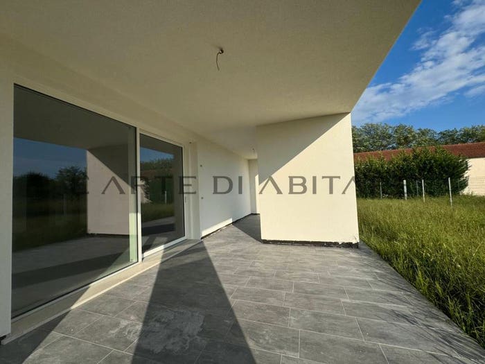 Casa con 6 locali in vendita in Santa Giustina in Colle