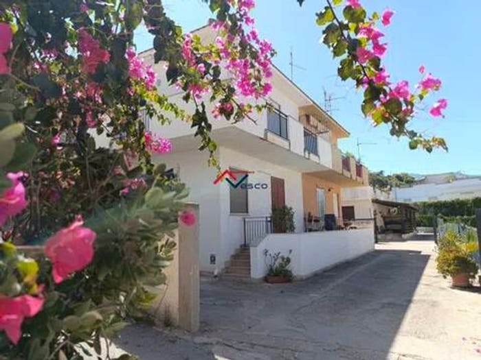 Appartamento quadrilocale in vendita in Via delle Viole, Alcamo Marina, Alcamo