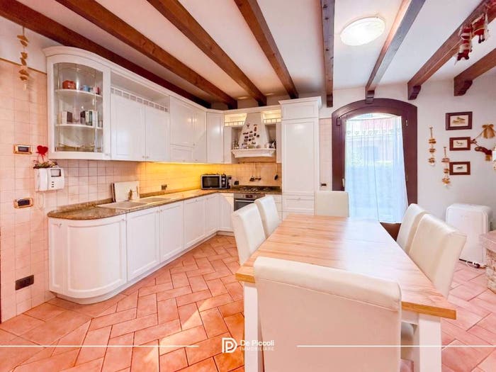 Casa con 5 locali in vendita in Via Carlo Gozzi, Jesolo Paese, Jesolo