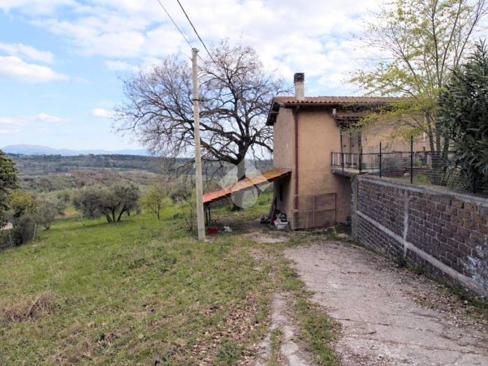 Casa quadrilocale in vendita in VIA FONTEVECCHIA, Montopoli di Sabina