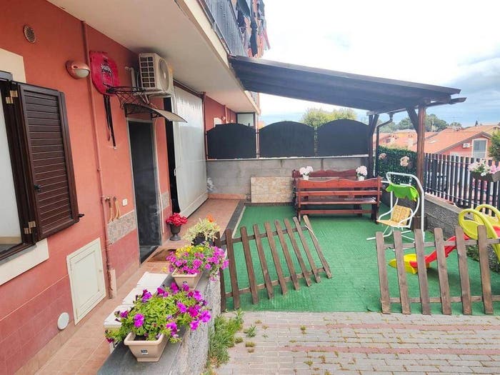 Casa con 6 locali in vendita in Via Campobasso, Centro, Mascalucia