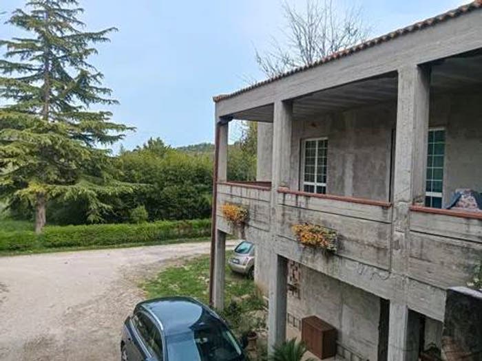 Casa con 6 locali in vendita in Contrada Muretto, Loreto Aprutino