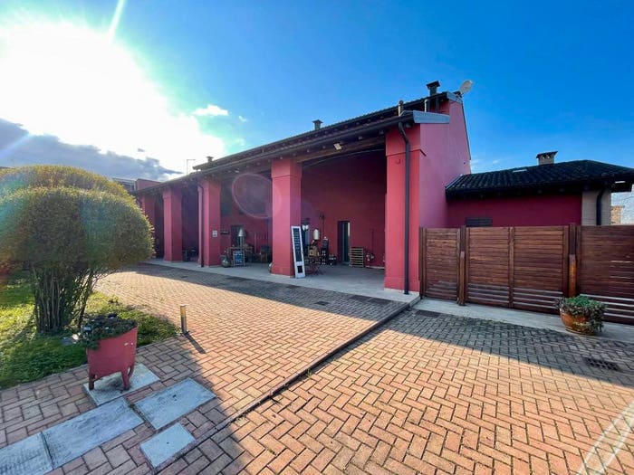 Casa quadrilocale in vendita in Strada Traversante Ravadese, Paradigna Centro Torri, Parma