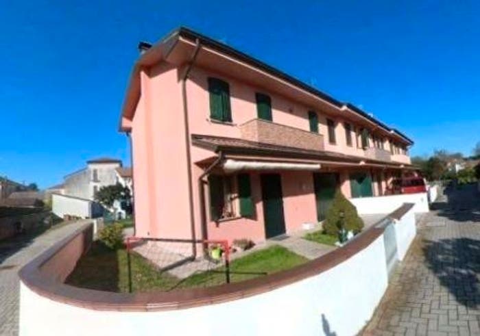 Casa quadrilocale in vendita in Via Nicola Badaloni, Centro, Trecenta