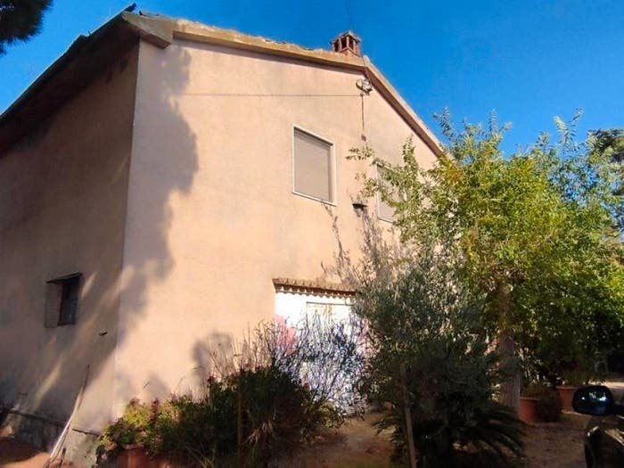 Casa con 6 locali in vendita in Orbetello