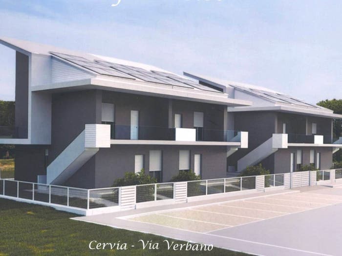 Appartamento trilocale in vendita in Via Verbano, Pinarella, Cervia