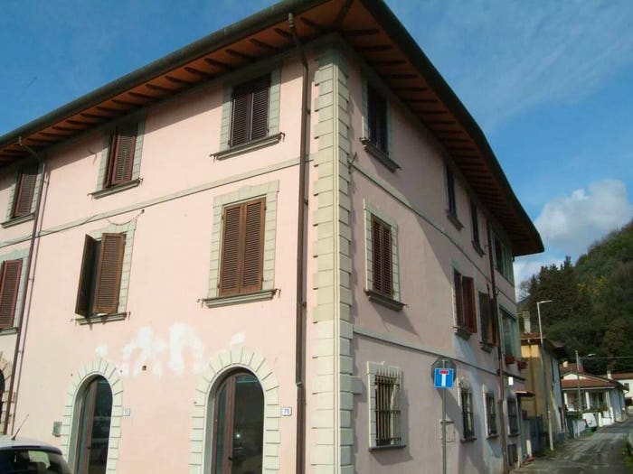 Appartamento con 6 locali in vendita in Via Provinciale, Camaiore Paese, Camaiore