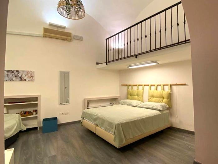 Appartamento monolocale in vendita in Via Monte di Dio, Santa Lucia, Napoli