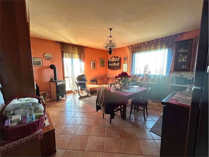 Appartamento con 5 locali in vendita in Morere, Monastero di Vasco