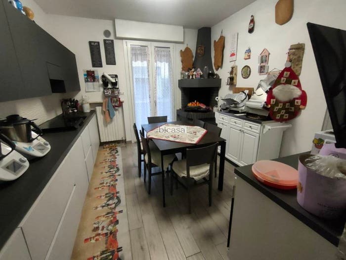 Appartamento con 6 locali in vendita in Via Risorgimento, Centro, Montelabbate
