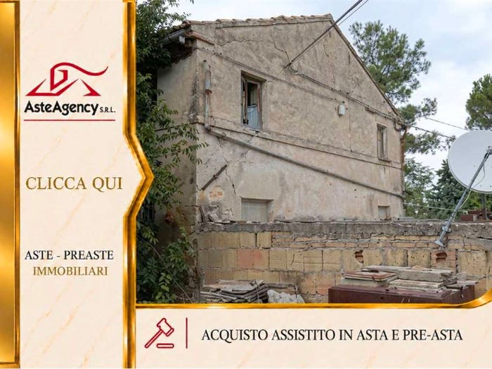 Casa con 5 locali in vendita in Contrada San Tommaso snc, Montegranaro