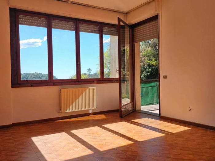 Appartamento quadrilocale in vendita in Via Emilio Salgari, Pegli, Genova