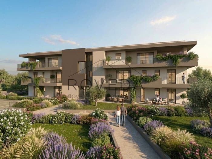 Appartamento quadrilocale in vendita in Piazza Guglielmo Marconi, Dosson, Casier