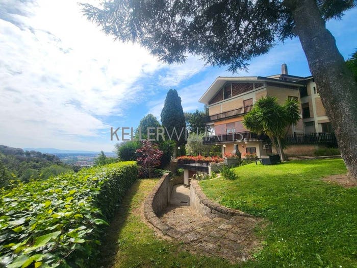 Casa con 6 locali in vendita in Via Guglielmo Pecori Giraldi, Camilluccia Farnesina, Roma