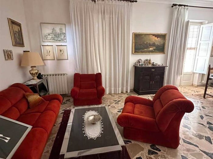 Appartamento con 6 locali in vendita in Aragona