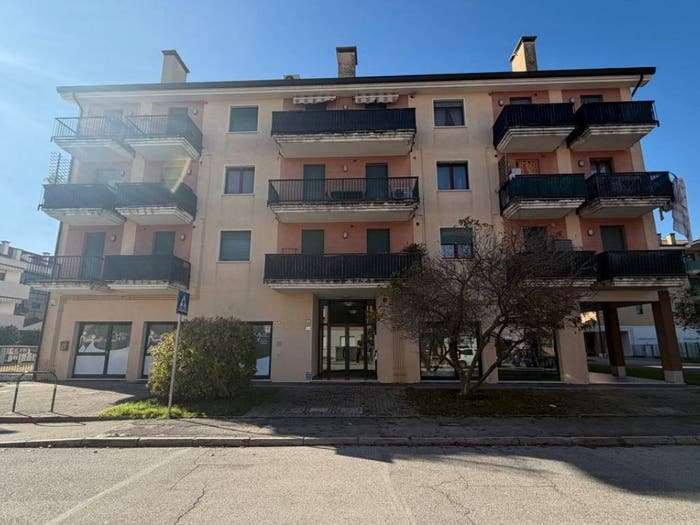 Appartamento trilocale in vendita in Padova via Giorgio Pullè, Montà Sant'Ignazio, Padova