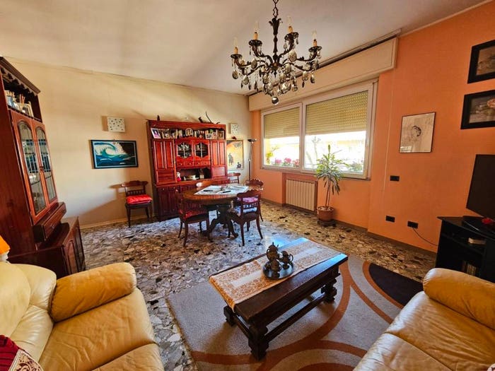 Appartamento con 5 locali in vendita in Cattolica