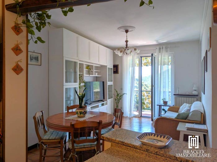 Appartamento quadrilocale in vendita in Via Poggio, Centro, Tovo San Giacomo