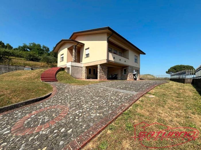 Casa con 5 locali in vendita in Traversa I via di Balbano, Balbano, Lucca