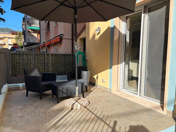 Appartamento bilocale in vendita in Via Genova, Laigueglia