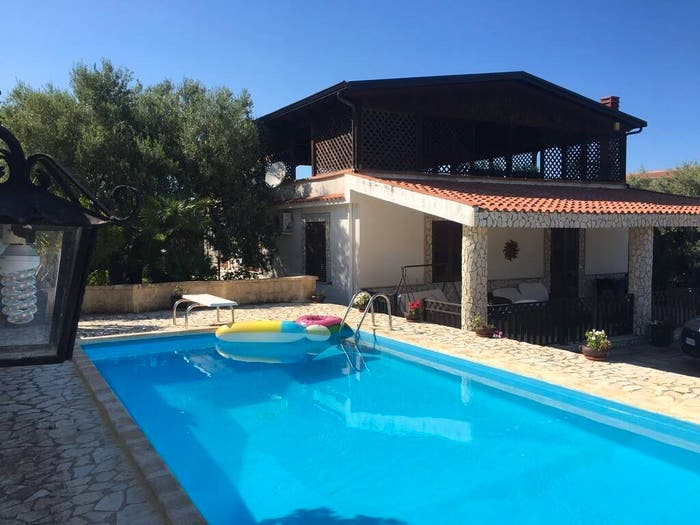Casa con 6 locali in vendita in via chiesazza sperone, Centro, Altavilla Milicia