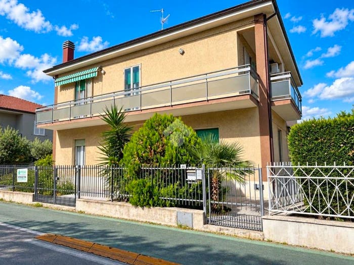 Appartamento quadrilocale in vendita in Via Giuseppe Garibaldi, Sambuceto, San Giovanni Teatino