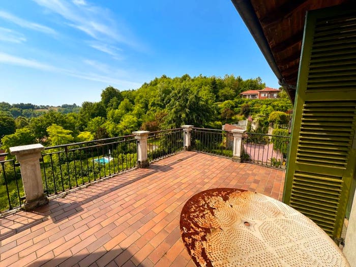 Casa con 6 locali in vendita in Via Aldo Brosio, Centro, Cinaglio