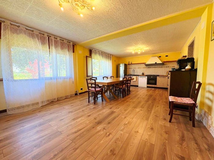 Casa con 6 locali in vendita in Via Selgarella, Campodarsego