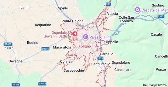 Appartamento con 6 locali in vendita in Via Gramsci, Centro Storico, Foligno