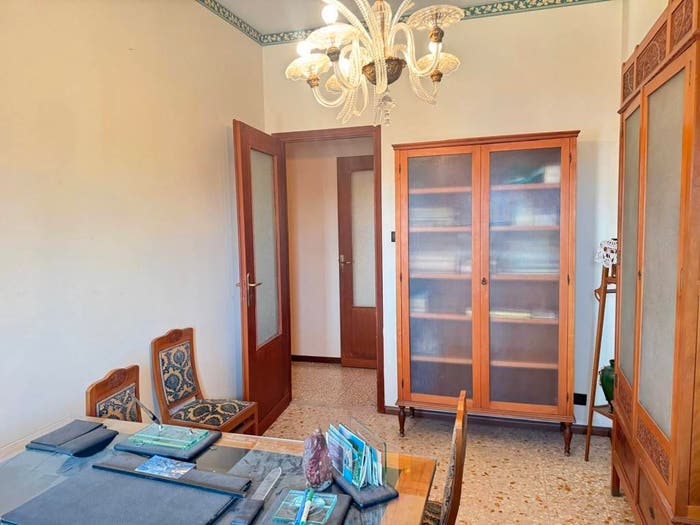 Appartamento con 6 locali in vendita in Piazza Spedini Vincenzo, Cibali, Catania