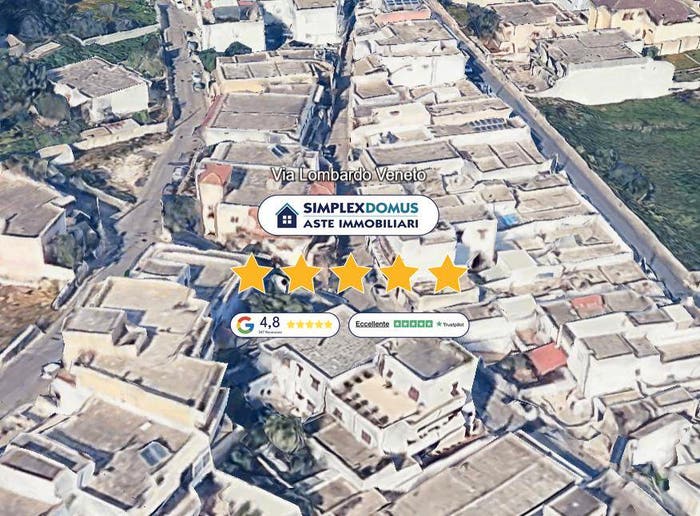 Casa con 6 locali in vendita in Via Lombardo Veneto, Casarano