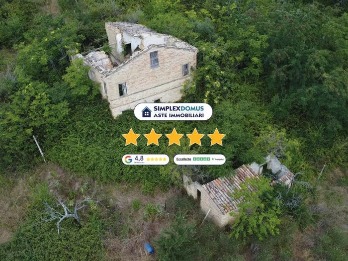Casa con 6 locali in vendita in Contrada San Valentino, Loro Piceno