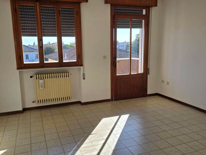 Appartamento con 5 locali in vendita in Centro, Rosolina