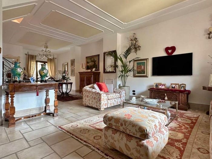 Casa con 6 locali in vendita in Via Raffaele Lepore, Tribunale Carmine Nuovo, Foggia
