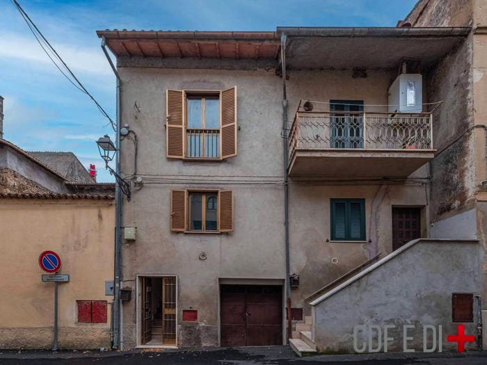 Casa trilocale in vendita in Via Duca Roberto, Centro, Cittaducale