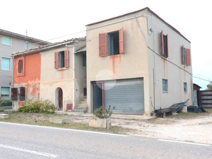 Casa con 6 locali in vendita in Strada Provinciale Cuprense, Grottammare